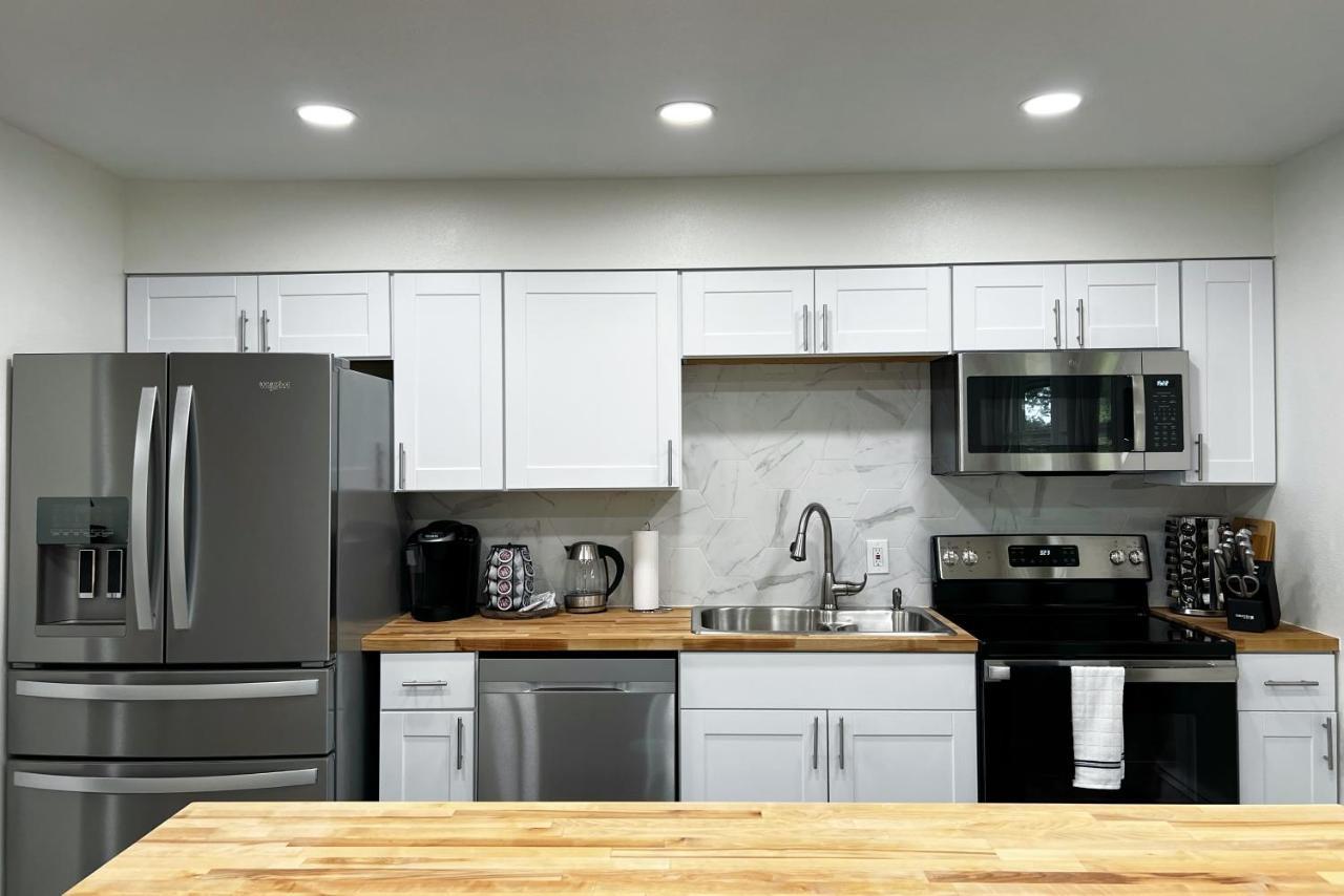 Anchorage Midtown Apartment-Wyoming 2 エクステリア 写真